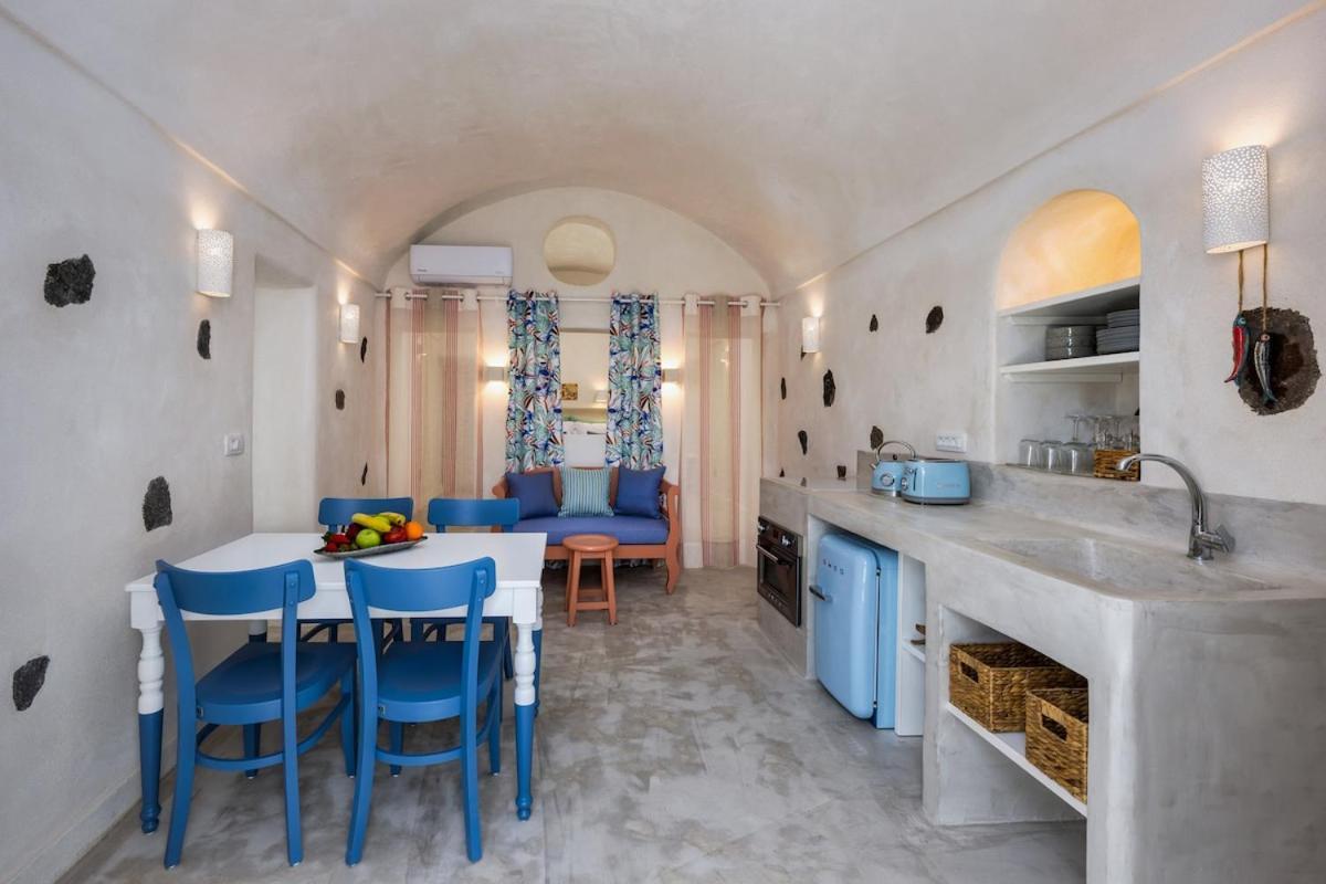 Villa Gilbert'S Cave With Cave Jacuzzi Megalokori Exterior foto