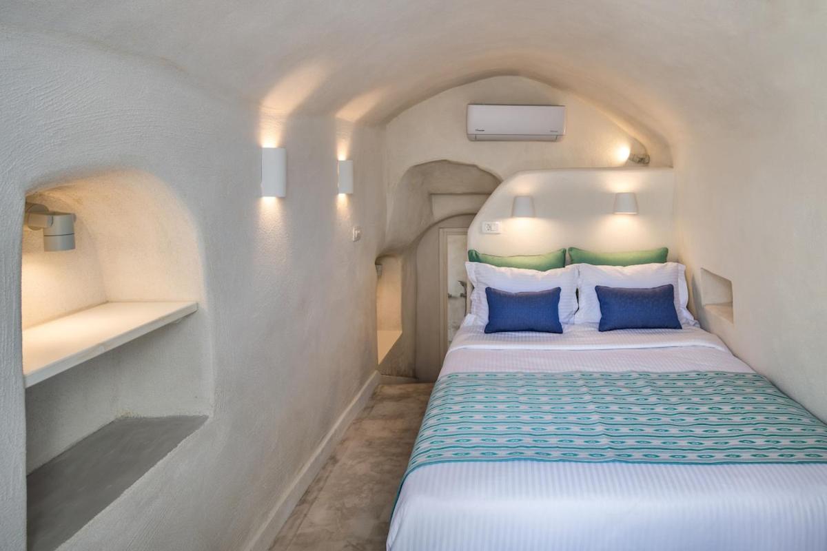 Villa Gilbert'S Cave With Cave Jacuzzi Megalokori Exterior foto