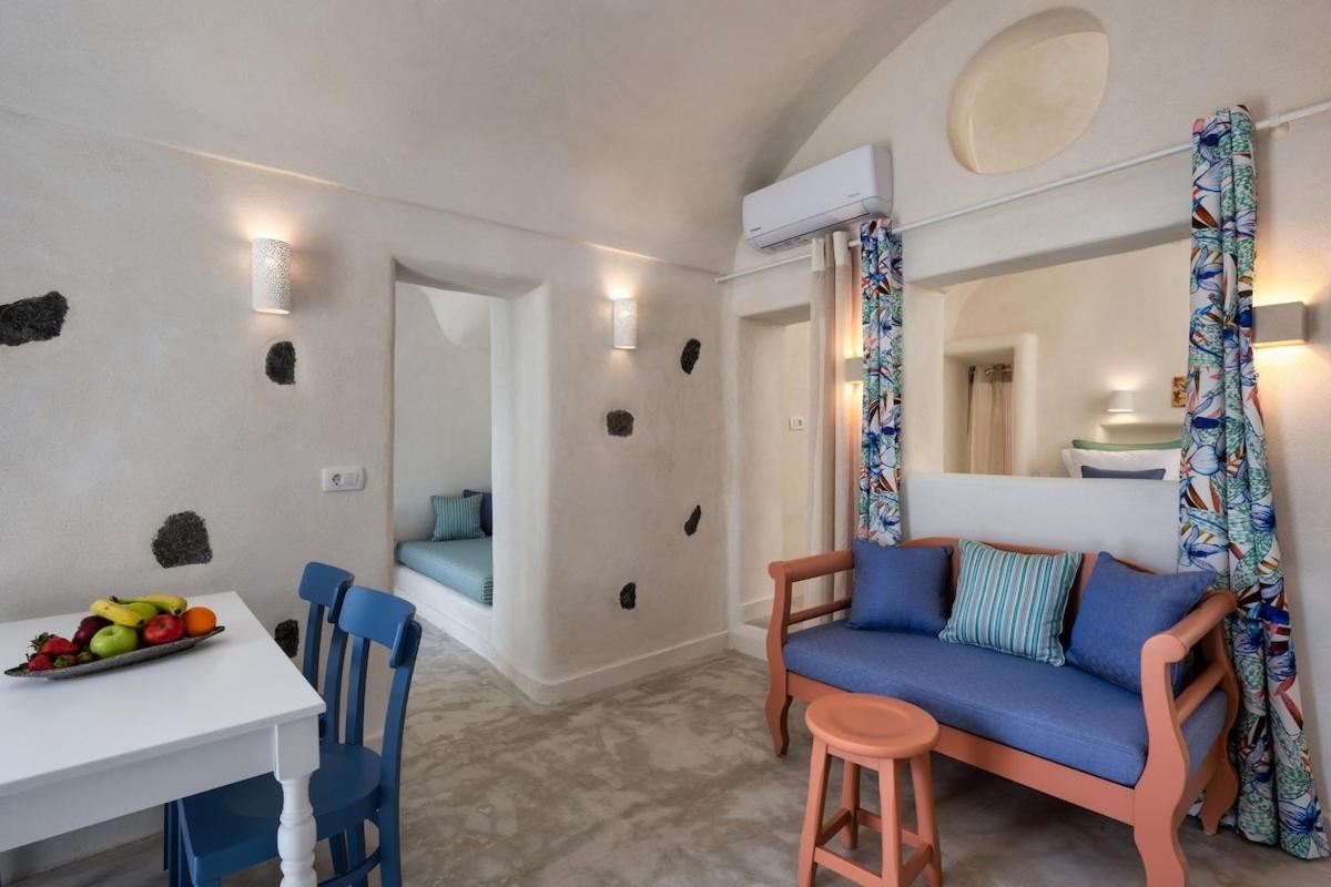 Villa Gilbert'S Cave With Cave Jacuzzi Megalokori Exterior foto